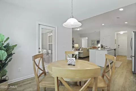 Dining - 42 Old Mill Xing, Bluffton, SC 29910 photo 1 of 3