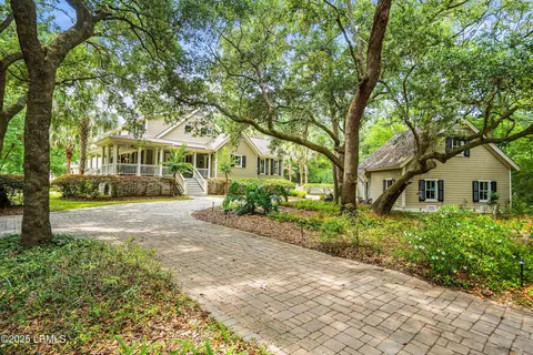 315 Distant Island Dr, Beaufort, SC 29907