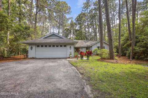 10 Water Thrush Pl, Hilton Head Island, SC 29926