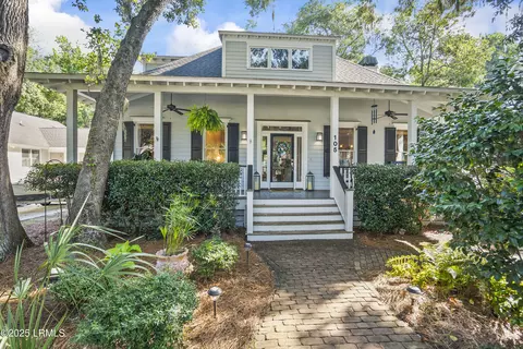 105 Bartram Dr, Beaufort, SC 29902