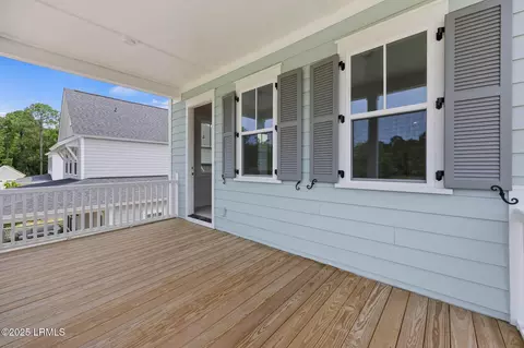 Exterior - 10 Skipperling Ln, Bluffton, SC 29909 photo 8 of 17