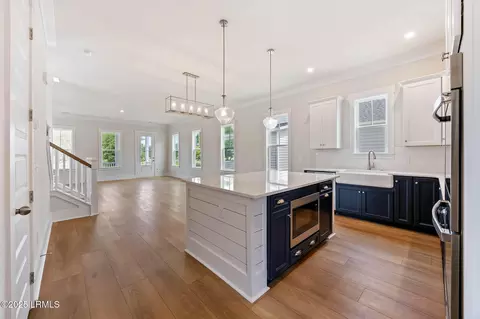 Kitchen - 10 Skipperling Ln, Bluffton, SC 29909 photo 2 of 3