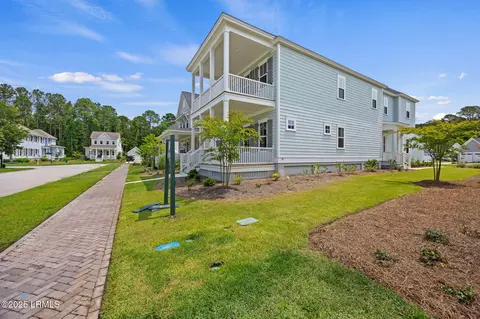 Exterior - 10 Skipperling Ln, Bluffton, SC 29909 photo 9 of 17