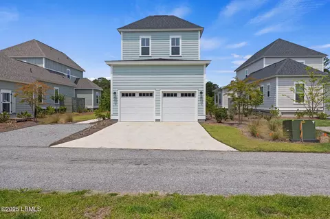 Exterior - 10 Skipperling Ln, Bluffton, SC 29909 photo 11 of 17