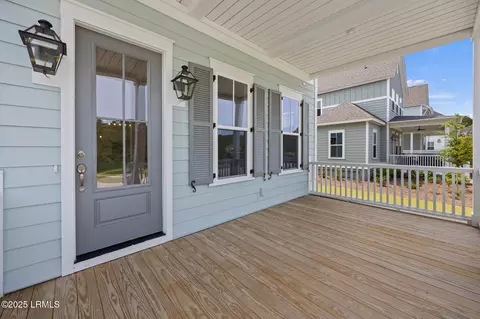 Exterior - 10 Skipperling Ln, Bluffton, SC 29909 photo 4 of 17