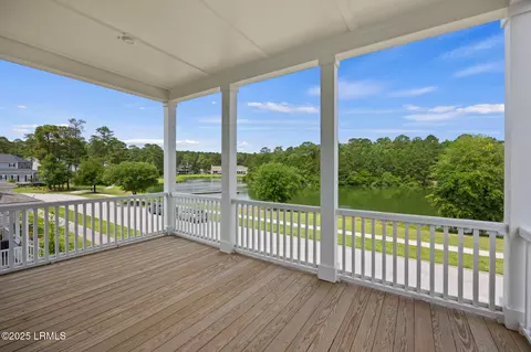 Exterior - 10 Skipperling Ln, Bluffton, SC 29909 photo 6 of 17