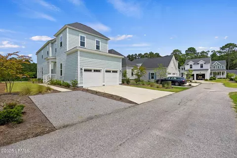 Exterior - 10 Skipperling Ln, Bluffton, SC 29909 photo 10 of 17