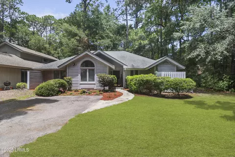 7 Stillwater Ct, Hilton Head Island, SC 29926