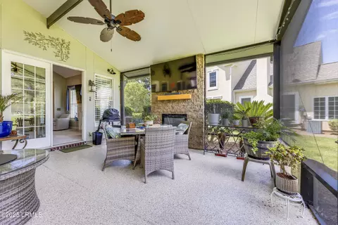 300 Persimmon Cir, Hardeeville, SC 29927