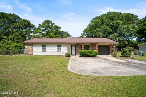 1970 Pulaski Dr, Beaufort, SC 29906