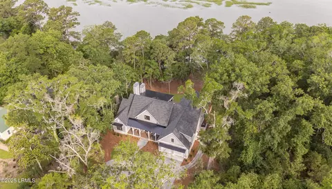 25 Ridge Rd, Beaufort, SC 29907