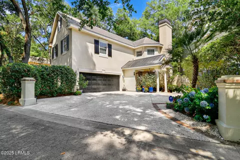1 Yacht Club Dr, Hilton Head Island, SC 29926