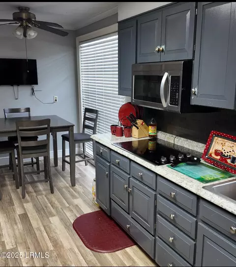 Kitchen - 900 3rd St W, Hampton, SC 29924 photo 2 of 5