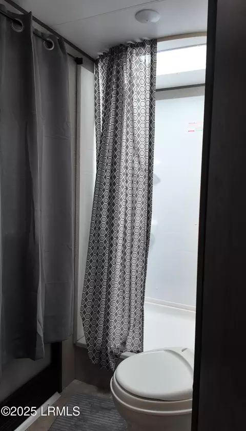 Bath - 900 3rd St W, Hampton, SC 29924 photo 2 of 2