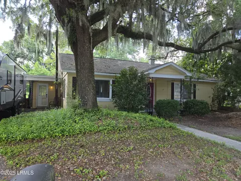 522 Meritta Ave, Beaufort, SC 29902