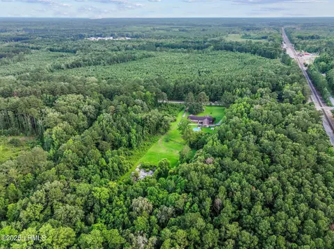 21 River Rd, Yemassee, SC 29945