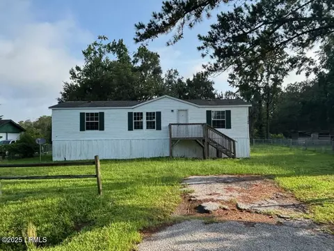 1742 Jasperstone Cir, Beaufort, SC 29906