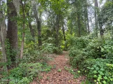 710 N Reeve Rd, Saint Helena Island, SC 29920