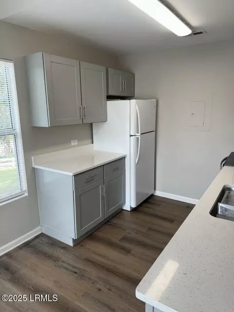 Kitchen - 5 Old S # B, Bluffton, SC 29910 photo 3 of 3