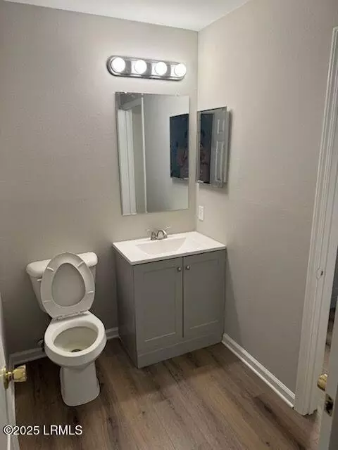 Bath - 5 Old S # B, Bluffton, SC 29910 photo 1 of 3