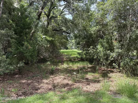 14 Grand Oaks Way, Beaufort, SC 29907