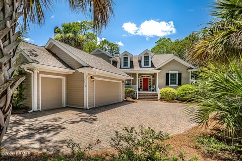 1060 Curisha Pt S, Saint Helena Island, SC 29920