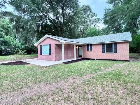 1008 Goodwin St, Burton, SC 29906