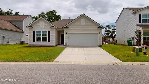 17 Chauga St, Beaufort, SC 29906