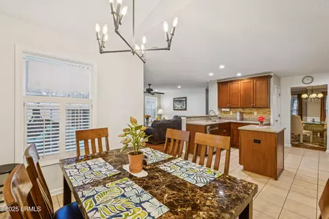 Dining - 69 Wheatfield Cir, Bluffton, SC 29910 photo 4 of 4