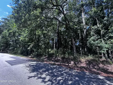 9 E River Dr, Beaufort, SC 29907 photo 2