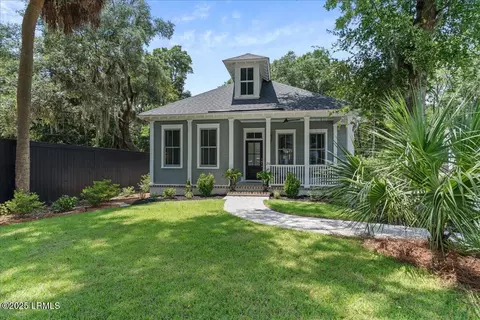 24 Botany Dr, Beaufort, SC 29907