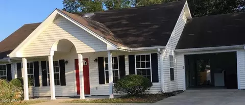 16 Grandiflora Ln, Beaufort, SC 29907