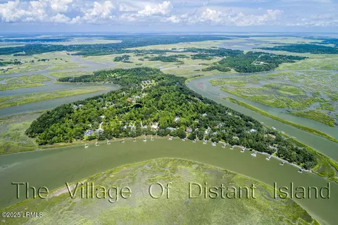 790 Distant Island Dr, Beaufort, SC 29907