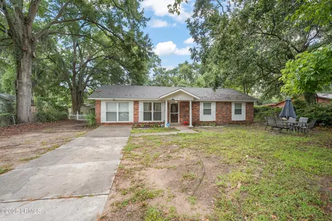 1507 Ivy Ln, Beaufort, SC 29902