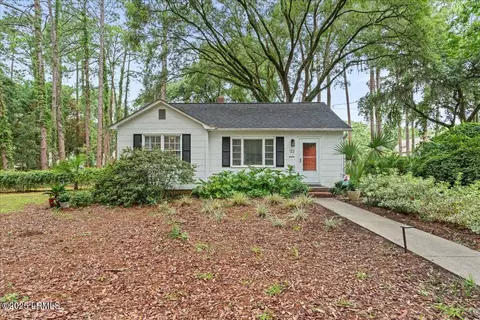 122 Elliott St, Beaufort, SC 29902