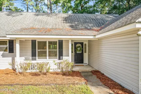 471 Sams Point Rd, Beaufort, SC 29907