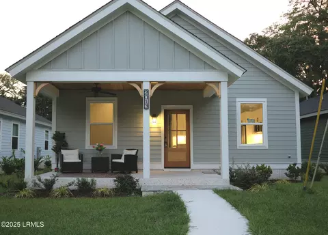 2013 Lafayette St, Beaufort, SC 29902
