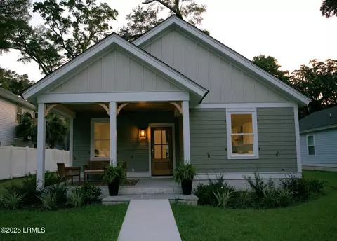 2017 Lafayette St, Beaufort, SC 29902