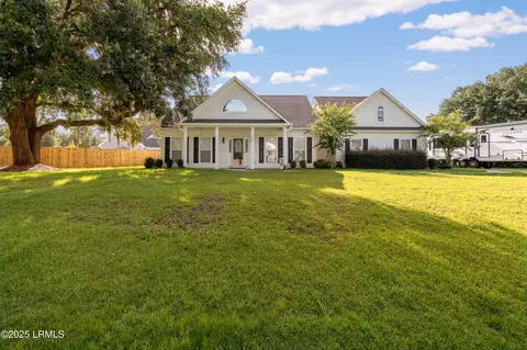 1007 Mustelidae Rd, Beaufort, SC 29902