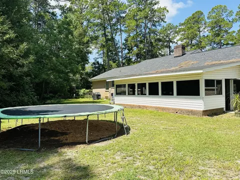 Exterior - 105 Harriett St, Hampton, SC 29924 photo 4 of 4