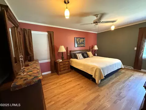 Bedroom - 105 Harriett St, Hampton, SC 29924 photo 2 of 3