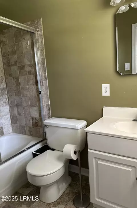 Bath - 105 Harriett St, Hampton, SC 29924 photo 4 of 4