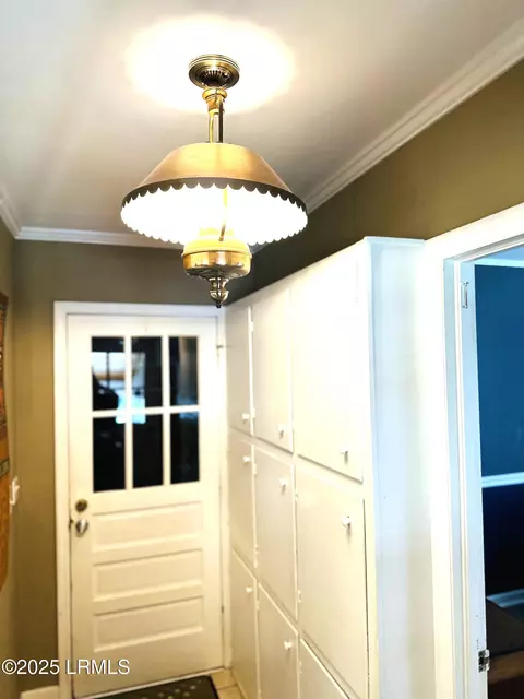 Entry Way - 105 Harriett St, Hampton, SC 29924 photo 1 of 2