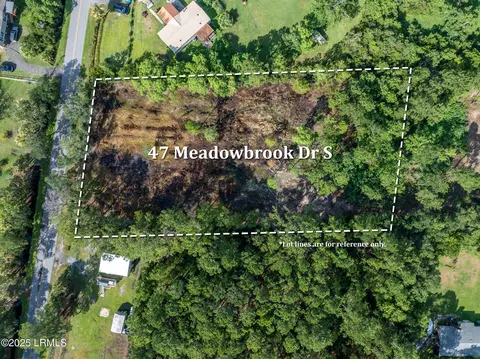 47 Meadowbrook Dr S, Beaufort, SC 29907
