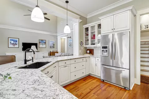 Kitchen - 208 Hampton Lake Dr, Bluffton, SC 29910 photo 4 of 5