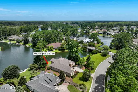 View/Area - 208 Hampton Lake Dr, Bluffton, SC 29910 photo 4 of 10