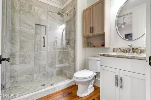 Bath - 208 Hampton Lake Dr, Bluffton, SC 29910 photo 6 of 7