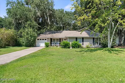 6021 Vaux Rd, Beaufort, SC 29906