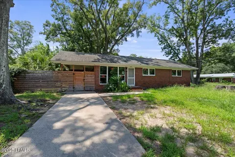 1808 Fifth St, Beaufort, SC 29902