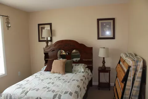 Bedroom - 609 Ashley Dr, Hampton, SC 29924 photo 2 of 3